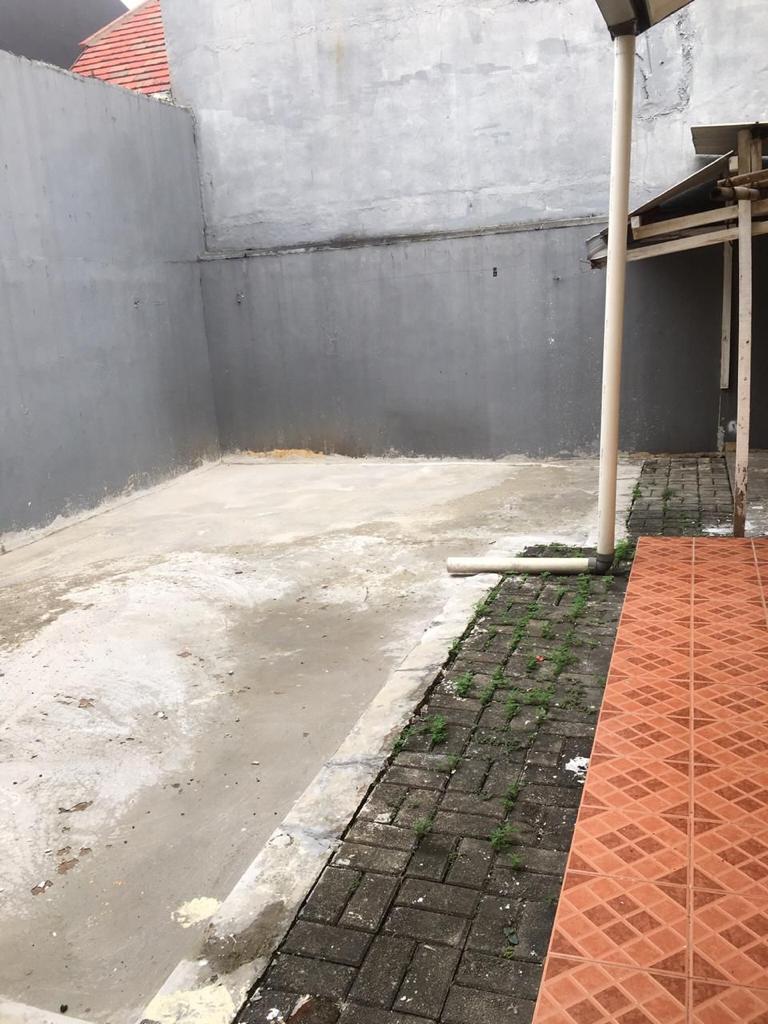 Rumah Dijual di Taman Picadilly Lippo Cikarang